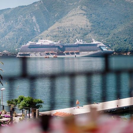 Celine'S Place By The Sea Kotor Exteriér fotografie