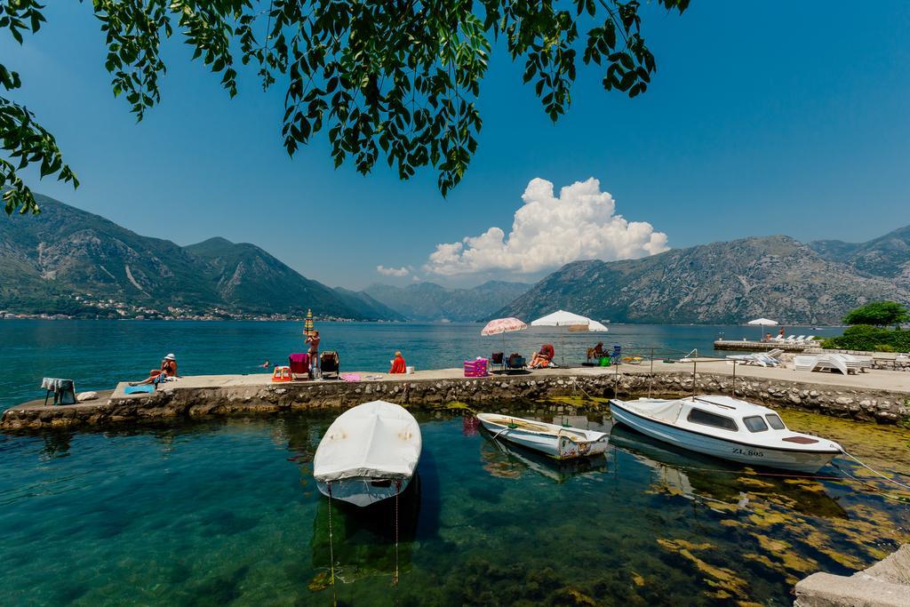 Celine'S Place By The Sea Kotor Exteriér fotografie